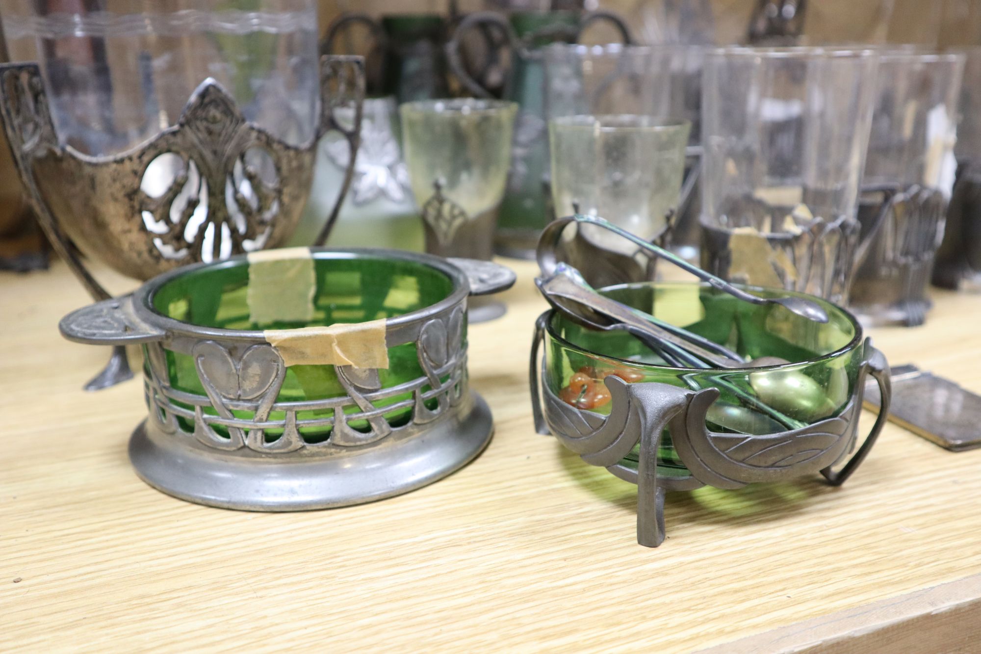 A quantity of Art Nouveau and decorative items